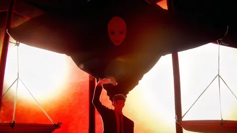 “东契奇对旧主展示高效表现送出三双，詹姆斯斩获27分12助攻助湖人击败独行侠”